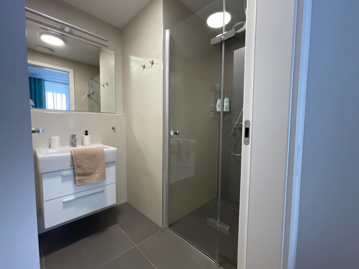 Sag Sky Park Residence Free Parking And Wi-Fi Bratislava Bagian luar foto