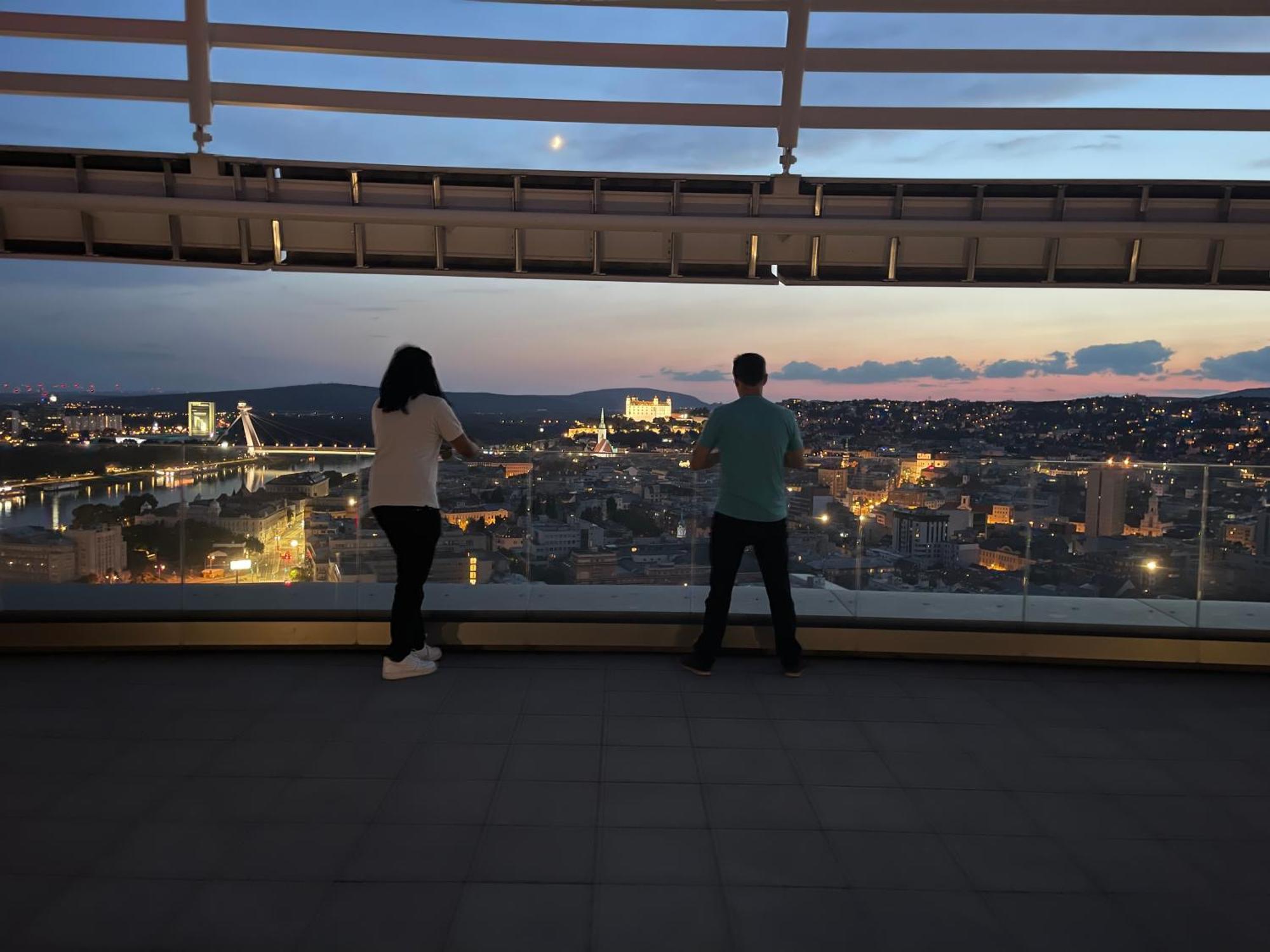 Sag Sky Park Residence Free Parking And Wi-Fi Bratislava Bagian luar foto