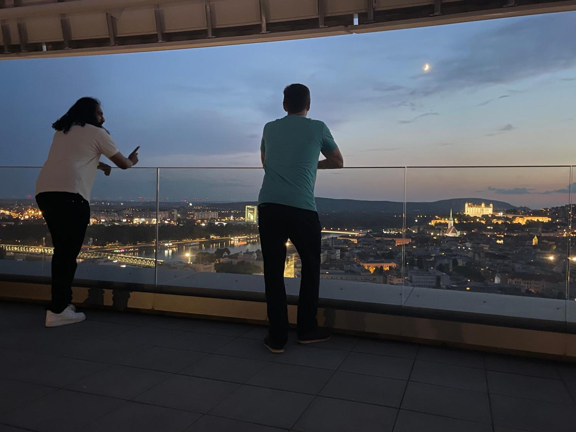 Sag Sky Park Residence Free Parking And Wi-Fi Bratislava Bagian luar foto